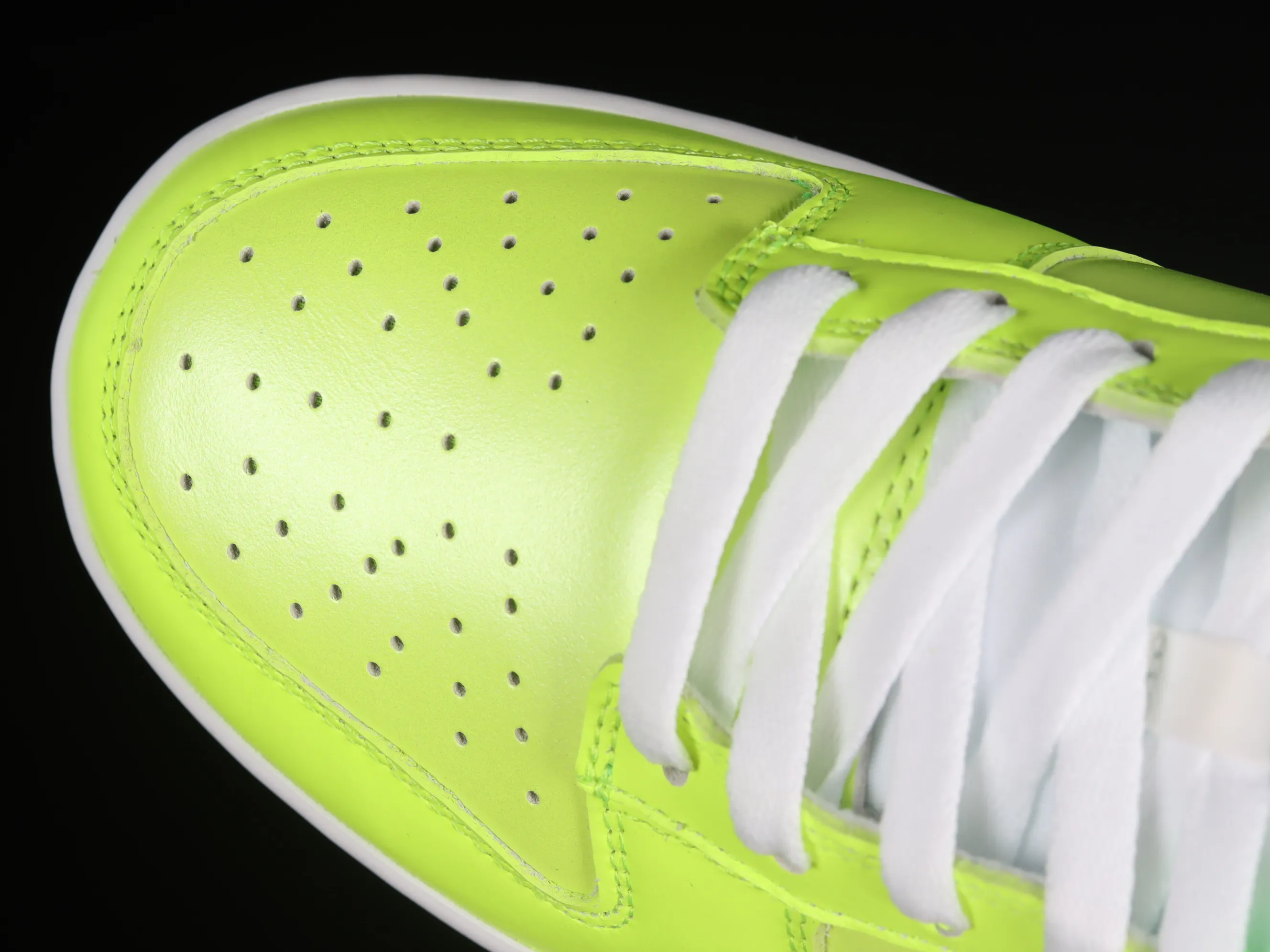 All categories Nk SB Dunk series Nk SB Dunk Low low-top sneakers Nk Dunk Low "Glow In The Dark" fluorescent green SB low-top sports and leisure sneakers FJ4610-702